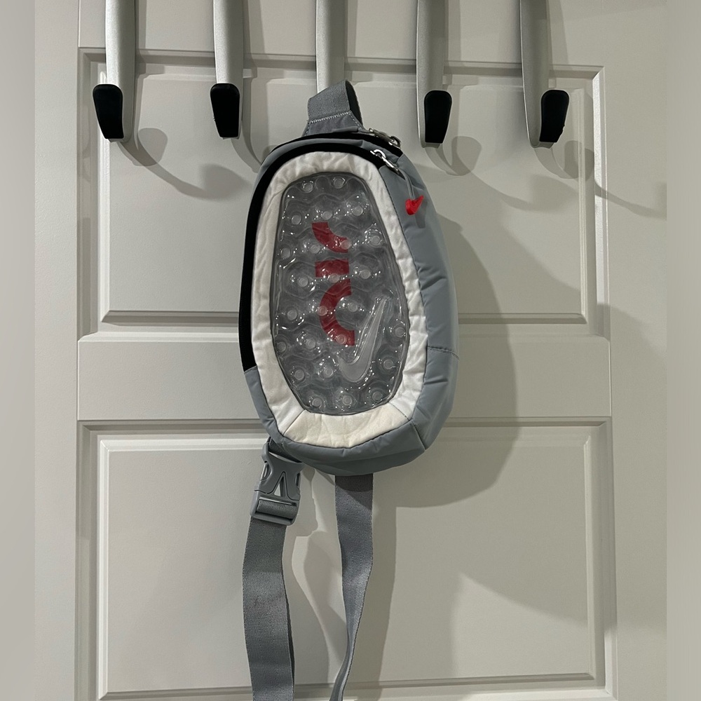 Nike Air Max Crossbody Bag (4L)